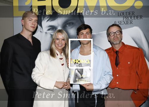 Amsterdam 22 april 2026
Presentatie nieuwe L Homo . Nicolas Keenan staat op de cover . Nicolas Keenan Stijn de Vries Linda de Mol en Iebele v d Meulen