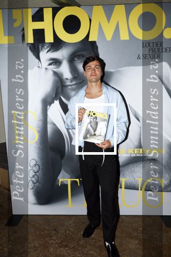 Amsterdam 22 april 2026
Presentatie nieuwe L Homo . Nicolas Keenan staat op de cover .