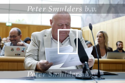 Den Bosch 15 april 2026
Rechtszaak Peter Gillis vs Nicol Kremers in de rechtbank van Den Bosch . Peter zijn kinderen en vriendin Wendy v Hout zijn met hem mee .
