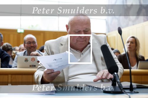 Den Bosch 15 april 2026
Rechtszaak Peter Gillis vs Nicol Kremers in de rechtbank van Den Bosch . Peter zijn kinderen en vriendin Wendy v Hout zijn met hem mee .