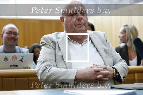 Den Bosch 15 april 2026
Rechtszaak Peter Gillis vs Nicol Kremers in de rechtbank van Den Bosch . Peter zijn kinderen en vriendin Wendy v Hout zijn met hem mee .