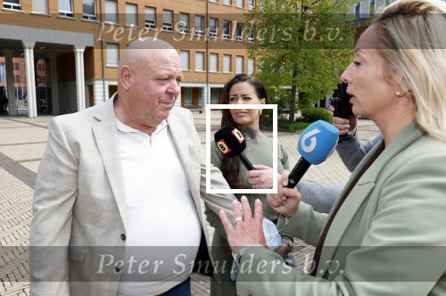 Den Bosch 15 april 2026
Rechtszaak Peter Gillis vs Nicol Kremers in de rechtbank van Den Bosch . Peter zijn kinderen en vriendin Wendy v Hout zijn met hem mee .