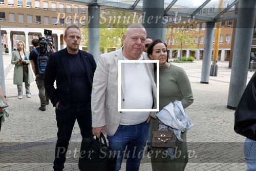 Den Bosch 15 april 2026
Rechtszaak Peter Gillis vs Nicol Kremers in de rechtbank van Den Bosch . Peter zijn kinderen en vriendin Wendy v Hout zijn met hem mee .