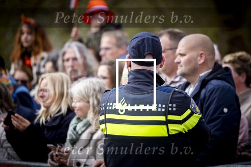 Dokkum 27 april 2026
Koningsdag is dit jaar in Dokkum . Namens de koninklijke familie zijn aanwezig : Koning Willem Alexander Koningin Maxima Prinses Amalia Prinses Alexia Prinses Ariane Prins Constantijn Prinses Laurentien Prins Maurits Prinses Marilene Prins Bernhard Prins Floris Prinses Aimee Prins Pieter Christiaan en Prinses Anita . Politie