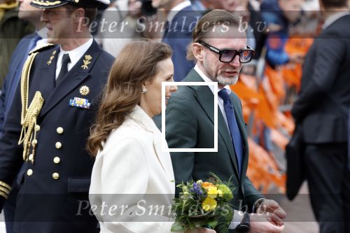 Dokkum 27 april 2026
Koningsdag is dit jaar in Dokkum . Namens de koninklijke familie zijn aanwezig : Koning Willem Alexander Koningin Maxima Prinses Amalia Prinses Alexia Prinses Ariane Prins Constantijn Prinses Laurentien Prins Maurits Prinses Marilene Prins Bernhard Prins Floris Prinses Aimee Prins Pieter Christiaan en Prinses Anita .