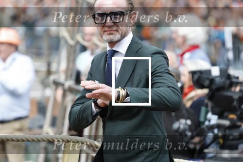 Dokkum 27 april 2026
Koningsdag is dit jaar in Dokkum . Namens de koninklijke familie zijn aanwezig : Koning Willem Alexander Koningin Maxima Prinses Amalia Prinses Alexia Prinses Ariane Prins Constantijn Prinses Laurentien Prins Maurits Prinses Marilene Prins Bernhard Prins Floris Prinses Aimee Prins Pieter Christiaan en Prinses Anita .