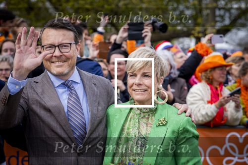 Dokkum 27 april 2026
Koningsdag is dit jaar in Dokkum . Namens de koninklijke familie zijn aanwezig : Koning Willem Alexander Koningin Maxima Prinses Amalia Prinses Alexia Prinses Ariane Prins Constantijn Prinses Laurentien Prins Maurits Prinses Marilene Prins Bernhard Prins Floris Prinses Aimee Prins Pieter Christiaan en Prinses Anita .