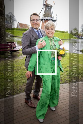 Dokkum 27 april 2026
Koningsdag is dit jaar in Dokkum . Namens de koninklijke familie zijn aanwezig : Koning Willem Alexander Koningin Maxima Prinses Amalia Prinses Alexia Prinses Ariane Prins Constantijn Prinses Laurentien Prins Maurits Prinses Marilene Prins Bernhard Prins Floris Prinses Aimee Prins Pieter Christiaan en Prinses Anita .