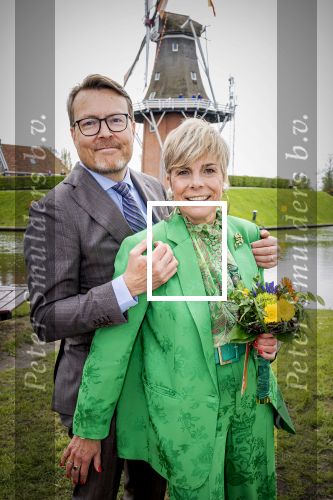 Dokkum 27 april 2026
Koningsdag is dit jaar in Dokkum . Namens de koninklijke familie zijn aanwezig : Koning Willem Alexander Koningin Maxima Prinses Amalia Prinses Alexia Prinses Ariane Prins Constantijn Prinses Laurentien Prins Maurits Prinses Marilene Prins Bernhard Prins Floris Prinses Aimee Prins Pieter Christiaan en Prinses Anita .