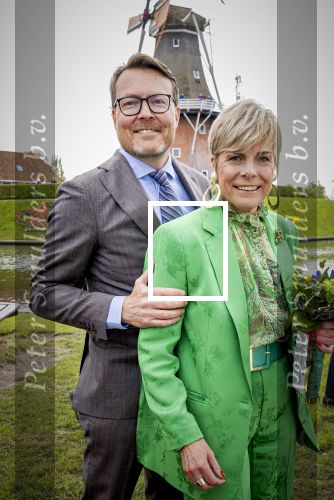 Dokkum 27 april 2026
Koningsdag is dit jaar in Dokkum . Namens de koninklijke familie zijn aanwezig : Koning Willem Alexander Koningin Maxima Prinses Amalia Prinses Alexia Prinses Ariane Prins Constantijn Prinses Laurentien Prins Maurits Prinses Marilene Prins Bernhard Prins Floris Prinses Aimee Prins Pieter Christiaan en Prinses Anita .