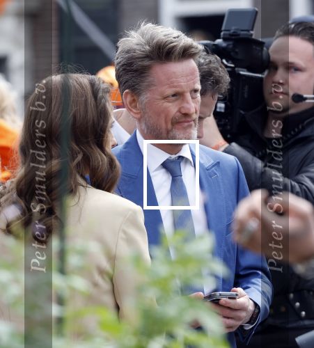 Dokkum 27 april 2026
Koningsdag is dit jaar in Dokkum . Namens de koninklijke familie zijn aanwezig : Koning Willem Alexander Koningin Maxima Prinses Amalia Prinses Alexia Prinses Ariane Prins Constantijn Prinses Laurentien Prins Maurits Prinses Marilene Prins Bernhard Prins Floris Prinses Aimee Prins Pieter Christiaan en Prinses Anita .