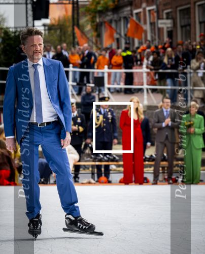 Dokkum 27 april 2026
Koningsdag is dit jaar in Dokkum . Namens de koninklijke familie zijn aanwezig : Koning Willem Alexander Koningin Maxima Prinses Amalia Prinses Alexia Prinses Ariane Prins Constantijn Prinses Laurentien Prins Maurits Prinses Marilene Prins Bernhard Prins Floris Prinses Aimee Prins Pieter Christiaan en Prinses Anita .