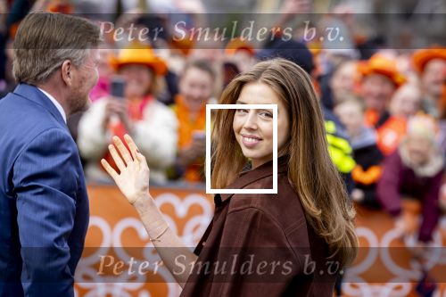 Dokkum 27 april 2026
Koningsdag is dit jaar in Dokkum . Namens de koninklijke familie zijn aanwezig : Koning Willem Alexander Koningin Maxima Prinses Amalia Prinses Alexia Prinses Ariane Prins Constantijn Prinses Laurentien Prins Maurits Prinses Marilene Prins Bernhard Prins Floris Prinses Aimee Prins Pieter Christiaan en Prinses Anita .