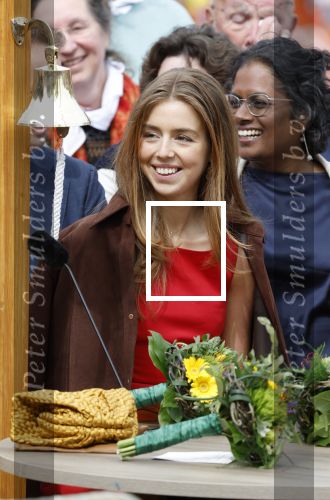 Dokkum 27 april 2026
Koningsdag is dit jaar in Dokkum . Namens de koninklijke familie zijn aanwezig : Koning Willem Alexander Koningin Maxima Prinses Amalia Prinses Alexia Prinses Ariane Prins Constantijn Prinses Laurentien Prins Maurits Prinses Marilene Prins Bernhard Prins Floris Prinses Aimee Prins Pieter Christiaan en Prinses Anita . Bertus Holkema