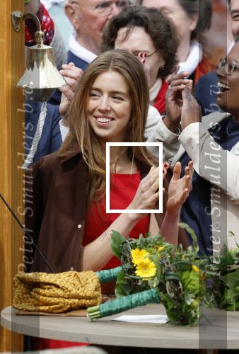 Dokkum 27 april 2026
Koningsdag is dit jaar in Dokkum . Namens de koninklijke familie zijn aanwezig : Koning Willem Alexander Koningin Maxima Prinses Amalia Prinses Alexia Prinses Ariane Prins Constantijn Prinses Laurentien Prins Maurits Prinses Marilene Prins Bernhard Prins Floris Prinses Aimee Prins Pieter Christiaan en Prinses Anita . Bertus Holkema