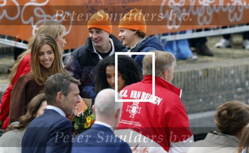 Dokkum 27 april 2026
Koningsdag is dit jaar in Dokkum . Namens de koninklijke familie zijn aanwezig : Koning Willem Alexander Koningin Maxima Prinses Amalia Prinses Alexia Prinses Ariane Prins Constantijn Prinses Laurentien Prins Maurits Prinses Marilene Prins Bernhard Prins Floris Prinses Aimee Prins Pieter Christiaan en Prinses Anita . Bertus Holkema