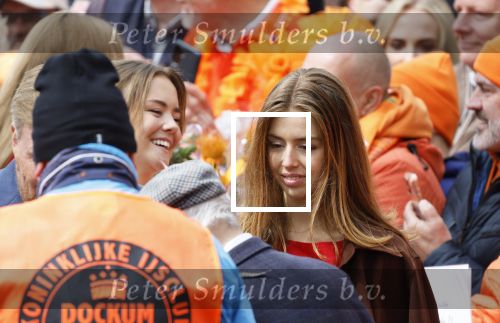 Dokkum 27 april 2026
Koningsdag is dit jaar in Dokkum . Namens de koninklijke familie zijn aanwezig : Koning Willem Alexander Koningin Maxima Prinses Amalia Prinses Alexia Prinses Ariane Prins Constantijn Prinses Laurentien Prins Maurits Prinses Marilene Prins Bernhard Prins Floris Prinses Aimee Prins Pieter Christiaan en Prinses Anita . Bertus Holkema