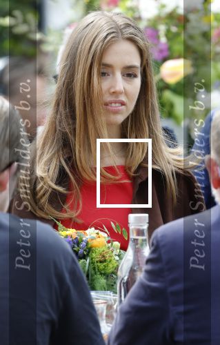 Dokkum 27 april 2026
Koningsdag is dit jaar in Dokkum . Namens de koninklijke familie zijn aanwezig : Koning Willem Alexander Koningin Maxima Prinses Amalia Prinses Alexia Prinses Ariane Prins Constantijn Prinses Laurentien Prins Maurits Prinses Marilene Prins Bernhard Prins Floris Prinses Aimee Prins Pieter Christiaan en Prinses Anita . Bertus Holkema