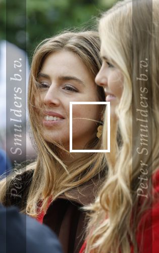 Dokkum 27 april 2026
Koningsdag is dit jaar in Dokkum . Namens de koninklijke familie zijn aanwezig : Koning Willem Alexander Koningin Maxima Prinses Amalia Prinses Alexia Prinses Ariane Prins Constantijn Prinses Laurentien Prins Maurits Prinses Marilene Prins Bernhard Prins Floris Prinses Aimee Prins Pieter Christiaan en Prinses Anita . Bertus Holkema