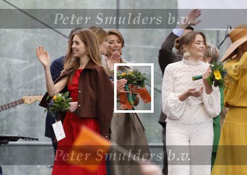 Dokkum 27 april 2026
Koningsdag is dit jaar in Dokkum . Namens de koninklijke familie zijn aanwezig : Koning Willem Alexander Koningin Maxima Prinses Amalia Prinses Alexia Prinses Ariane Prins Constantijn Prinses Laurentien Prins Maurits Prinses Marilene Prins Bernhard Prins Floris Prinses Aimee Prins Pieter Christiaan en Prinses Anita . Bertus Holkema