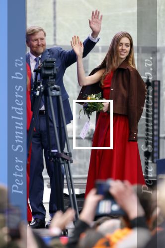 Dokkum 27 april 2026
Koningsdag is dit jaar in Dokkum . Namens de koninklijke familie zijn aanwezig : Koning Willem Alexander Koningin Maxima Prinses Amalia Prinses Alexia Prinses Ariane Prins Constantijn Prinses Laurentien Prins Maurits Prinses Marilene Prins Bernhard Prins Floris Prinses Aimee Prins Pieter Christiaan en Prinses Anita . Bertus Holkema