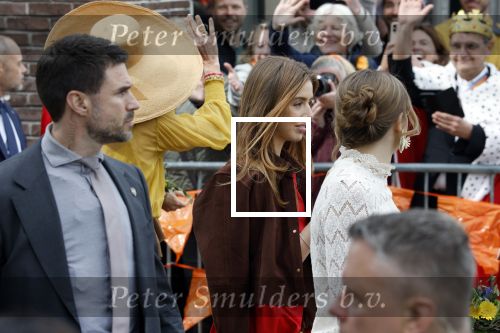 Dokkum 27 april 2026
Koningsdag is dit jaar in Dokkum . Namens de koninklijke familie zijn aanwezig : Koning Willem Alexander Koningin Maxima Prinses Amalia Prinses Alexia Prinses Ariane Prins Constantijn Prinses Laurentien Prins Maurits Prinses Marilene Prins Bernhard Prins Floris Prinses Aimee Prins Pieter Christiaan en Prinses Anita .