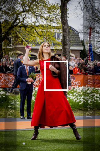 Dokkum 27 april 2026
Koningsdag is dit jaar in Dokkum . Namens de koninklijke familie zijn aanwezig : Koning Willem Alexander Koningin Maxima Prinses Amalia Prinses Alexia Prinses Ariane Prins Constantijn Prinses Laurentien Prins Maurits Prinses Marilene Prins Bernhard Prins Floris Prinses Aimee Prins Pieter Christiaan en Prinses Anita .
