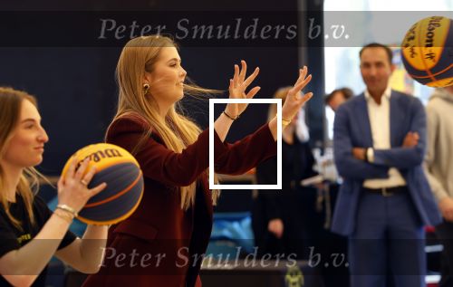 Amsterdam 16 april 2026
Prinses Amalia is op uitnodiging van Burgemeester Femke Halsema 2 dagen op tour door Amsterdam.