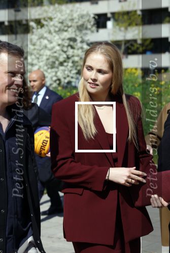 Amsterdam 16 april 2026
Prinses Amalia is op uitnodiging van Burgemeester Femke Halsema 2 dagen op tour door Amsterdam.