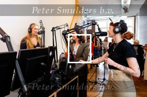 AMSTERDAM 16 en 17 april 2026
Prinses Amalia brengt op uitnodiging van burgemeester Halsema een bezoek aan Amsterdam.Bezoek aan het nachtleven Bar San Francisco en  Club Nachbar  De Prinses maakt tijdens het tweedaagse bezoek nader kennis met diverse sectoren en wordt bijgepraat over actuele onderwerpen als wetenschap, sport, cultuur, wonen en sociale verbondenheid. Ook loopt ze een avond met de politie van Amsterdam mee.