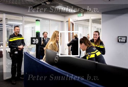 AMSTERDAM 16 en 17 april 2026
Prinses Amalia brengt op uitnodiging van burgemeester Halsema een bezoek aan Amsterdam.Bezoek aan het nachtleven Bar San Francisco en  Club Nachbar  De Prinses maakt tijdens het tweedaagse bezoek nader kennis met diverse sectoren en wordt bijgepraat over actuele onderwerpen als wetenschap, sport, cultuur, wonen en sociale verbondenheid. Ook loopt ze een avond met de politie van Amsterdam mee.