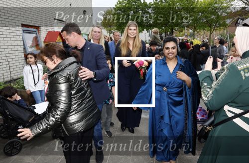 Amsterdam 17 april 2027
Prinses Amalia bezoekt op uitnodiging van Burgemeester Femke Halsema diverse plekken in Amsterdam waaronder os de Zeedijk / wallen .