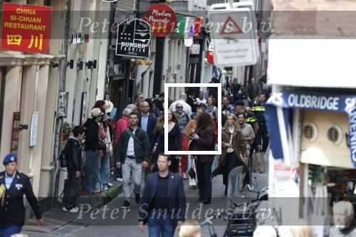 Amsterdam 17 april 2027
Prinses Amalia bezoekt op uitnodiging van Burgemeester Femke Halsema diverse plekken in Amsterdam waaronder os de Zeedijk / wallen .
