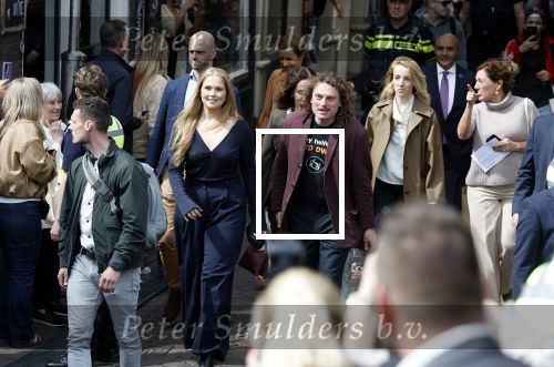 Amsterdam 17 april 2027
Prinses Amalia bezoekt op uitnodiging van Burgemeester Femke Halsema diverse plekken in Amsterdam waaronder os de Zeedijk / wallen .