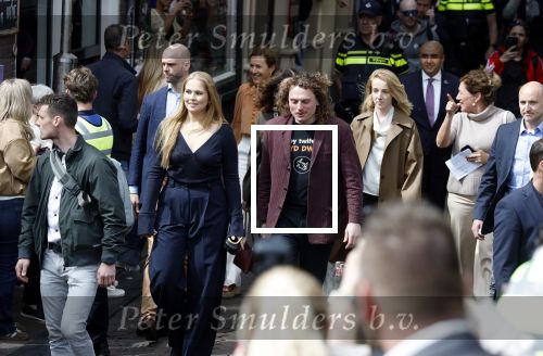 Amsterdam 17 april 2027
Prinses Amalia bezoekt op uitnodiging van Burgemeester Femke Halsema diverse plekken in Amsterdam waaronder os de Zeedijk / wallen .
