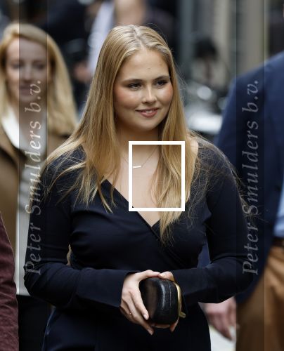 Amsterdam 17 april 2027
Prinses Amalia bezoekt op uitnodiging van Burgemeester Femke Halsema diverse plekken in Amsterdam waaronder os de Zeedijk / wallen .