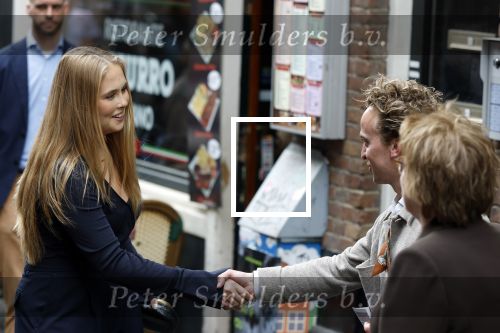 Amsterdam 17 april 2027
Prinses Amalia bezoekt op uitnodiging van Burgemeester Femke Halsema diverse plekken in Amsterdam waaronder os de Zeedijk / wallen .