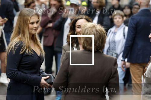 Amsterdam 17 april 2027
Prinses Amalia bezoekt op uitnodiging van Burgemeester Femke Halsema diverse plekken in Amsterdam waaronder os de Zeedijk / wallen .