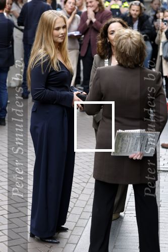Amsterdam 17 april 2027
Prinses Amalia bezoekt op uitnodiging van Burgemeester Femke Halsema diverse plekken in Amsterdam waaronder os de Zeedijk / wallen .