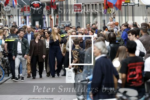 Amsterdam 17 april 2027
Prinses Amalia bezoekt op uitnodiging van Burgemeester Femke Halsema diverse plekken in Amsterdam waaronder os de Zeedijk / wallen .