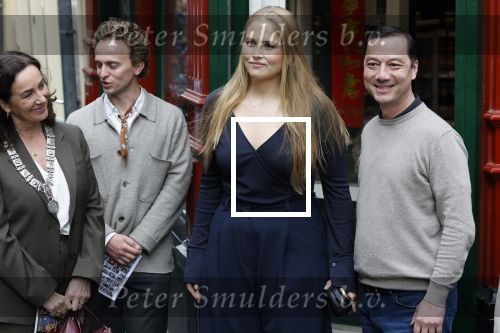 Amsterdam 17 april 2027
Prinses Amalia bezoekt op uitnodiging van Burgemeester Femke Halsema diverse plekken in Amsterdam waaronder os de Zeedijk / wallen .