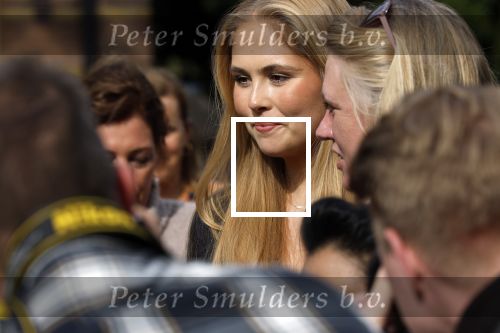 Amsterdam 17 april 2027
Prinses Amalia bezoekt op uitnodiging van Burgemeester Femke Halsema diverse plekken in Amsterdam waaronder os de Zeedijk / wallen .