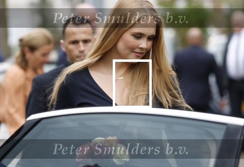 Amsterdam 17 april 2027
Prinses Amalia bezoekt op uitnodiging van Burgemeester Femke Halsema diverse plekken in Amsterdam waaronder os de Zeedijk / wallen .