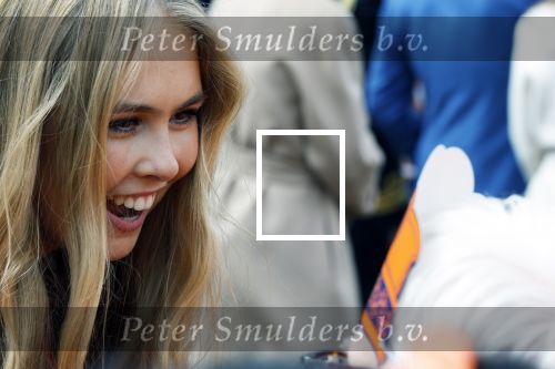 Dokkum 27 april 2026
Koningsdag is dit jaar in Dokkum . Namens de koninklijke familie zijn aanwezig : Koning Willem Alexander Koningin Maxima Prinses Amalia Prinses Alexia Prinses Ariane Prins Constantijn Prinses Laurentien Prins Maurits Prinses Marilene Prins Bernhard Prins Floris Prinses Aimee Prins Pieter Christiaan en Prinses Anita .