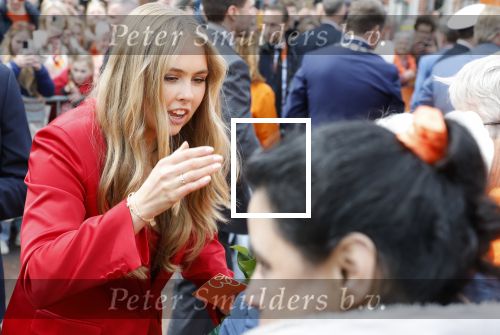 Dokkum 27 april 2026
Koningsdag is dit jaar in Dokkum . Namens de koninklijke familie zijn aanwezig : Koning Willem Alexander Koningin Maxima Prinses Amalia Prinses Alexia Prinses Ariane Prins Constantijn Prinses Laurentien Prins Maurits Prinses Marilene Prins Bernhard Prins Floris Prinses Aimee Prins Pieter Christiaan en Prinses Anita .