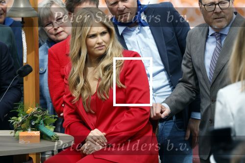 Dokkum 27 april 2026
Koningsdag is dit jaar in Dokkum . Namens de koninklijke familie zijn aanwezig : Koning Willem Alexander Koningin Maxima Prinses Amalia Prinses Alexia Prinses Ariane Prins Constantijn Prinses Laurentien Prins Maurits Prinses Marilene Prins Bernhard Prins Floris Prinses Aimee Prins Pieter Christiaan en Prinses Anita .