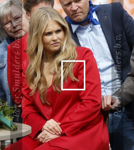 Dokkum 27 april 2026
Koningsdag is dit jaar in Dokkum . Namens de koninklijke familie zijn aanwezig : Koning Willem Alexander Koningin Maxima Prinses Amalia Prinses Alexia Prinses Ariane Prins Constantijn Prinses Laurentien Prins Maurits Prinses Marilene Prins Bernhard Prins Floris Prinses Aimee Prins Pieter Christiaan en Prinses Anita .