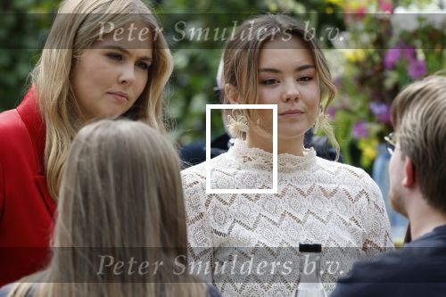 Dokkum 27 april 2026
Koningsdag is dit jaar in Dokkum . Namens de koninklijke familie zijn aanwezig : Koning Willem Alexander Koningin Maxima Prinses Amalia Prinses Alexia Prinses Ariane Prins Constantijn Prinses Laurentien Prins Maurits Prinses Marilene Prins Bernhard Prins Floris Prinses Aimee Prins Pieter Christiaan en Prinses Anita .