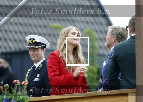 Dokkum 27 april 2026
Koningsdag is dit jaar in Dokkum . Namens de koninklijke familie zijn aanwezig : Koning Willem Alexander Koningin Maxima Prinses Amalia Prinses Alexia Prinses Ariane Prins Constantijn Prinses Laurentien Prins Maurits Prinses Marilene Prins Bernhard Prins Floris Prinses Aimee Prins Pieter Christiaan en Prinses Anita .