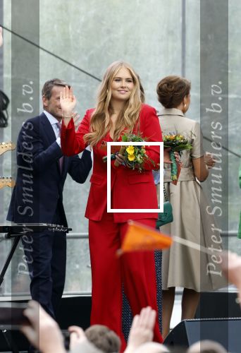 Dokkum 27 april 2026
Koningsdag is dit jaar in Dokkum . Namens de koninklijke familie zijn aanwezig : Koning Willem Alexander Koningin Maxima Prinses Amalia Prinses Alexia Prinses Ariane Prins Constantijn Prinses Laurentien Prins Maurits Prinses Marilene Prins Bernhard Prins Floris Prinses Aimee Prins Pieter Christiaan en Prinses Anita .
